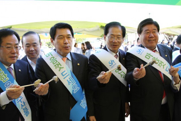 크기변환_시식회 현장 2.jpg